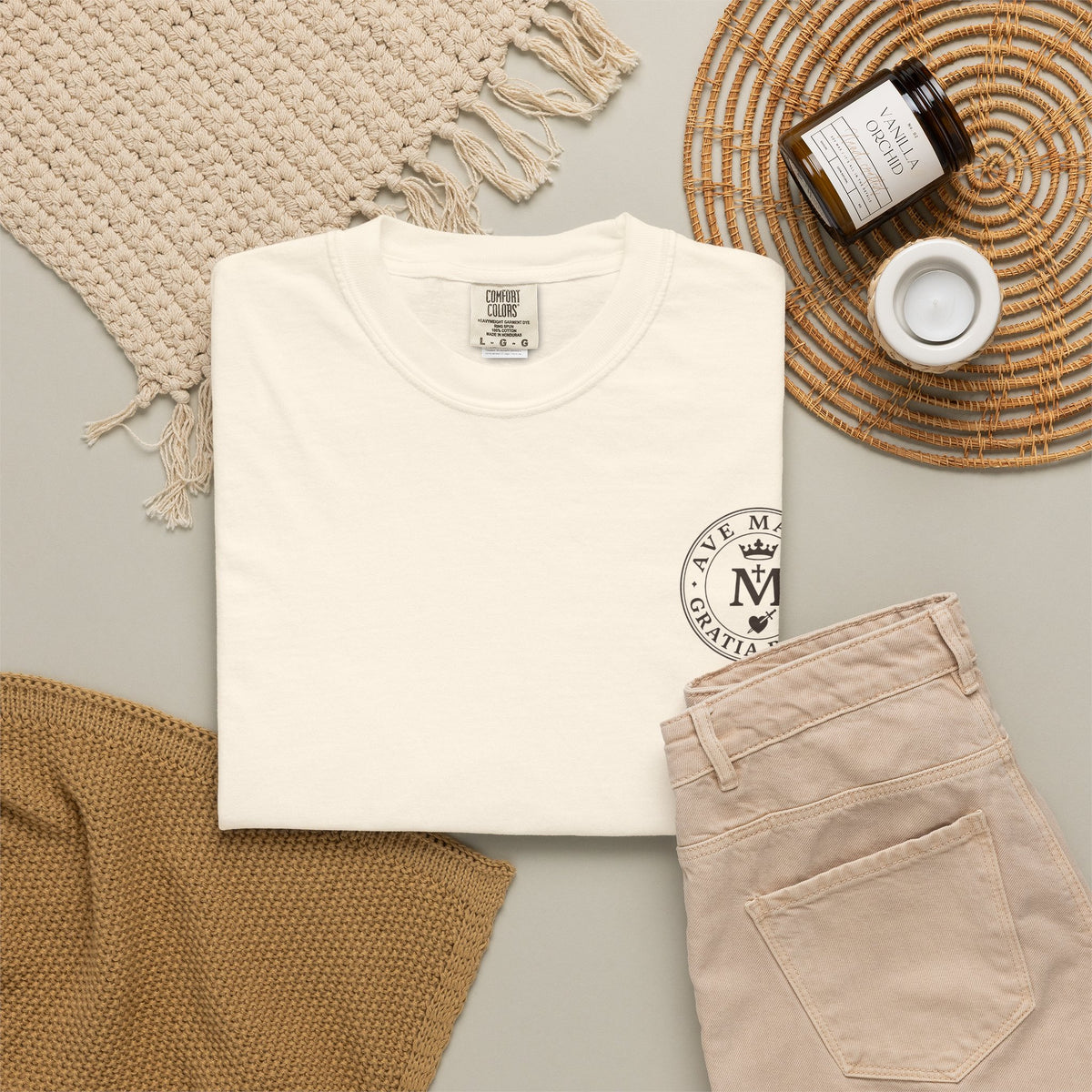 Our Lady of the Rosary Tee | Regina