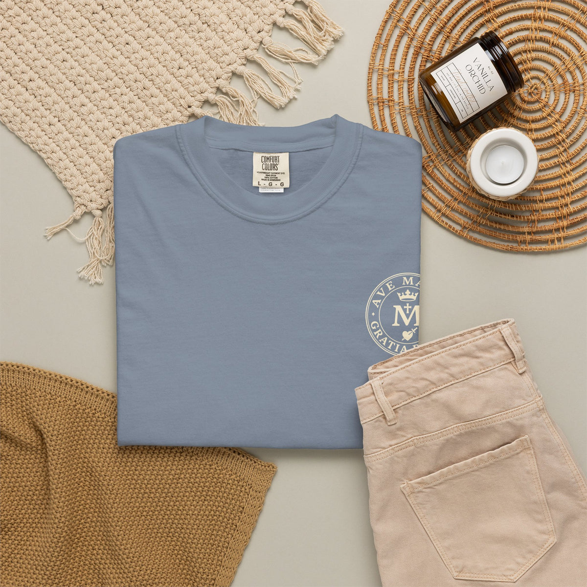 Our Lady of the Rosary Tee | Regina